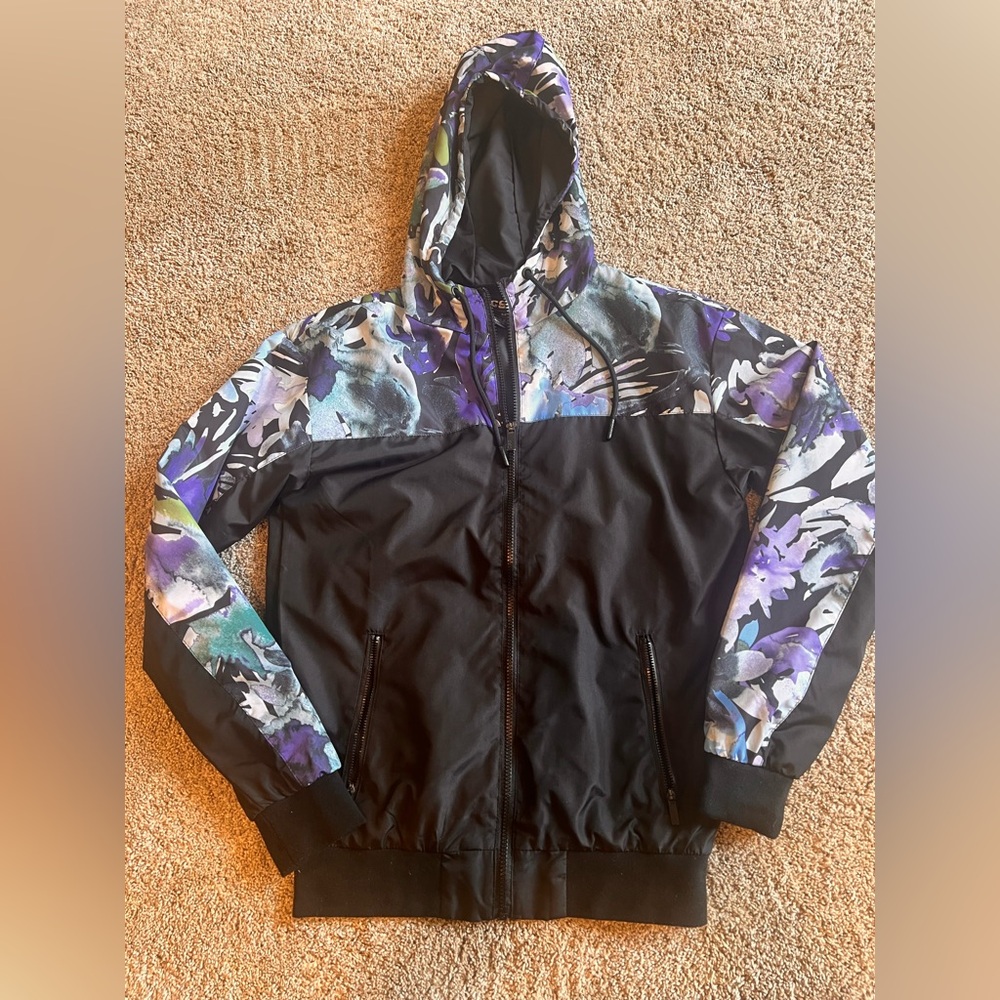 CSG Men’s Lightweight Hooded Windbreaker Jacket – Black & Floral Camo (Size S)